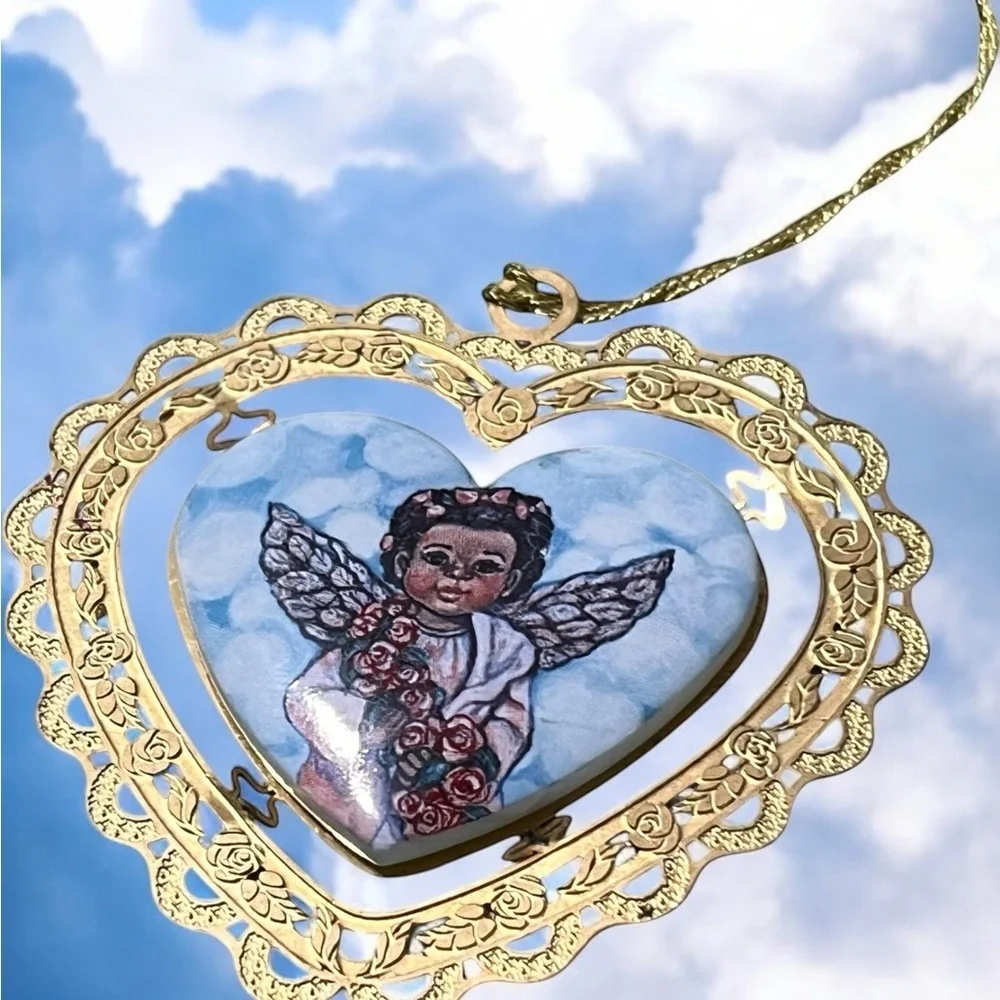 Gold Heart Angel Ornament Sarah’s attic☑️ - Picture 8 of 8